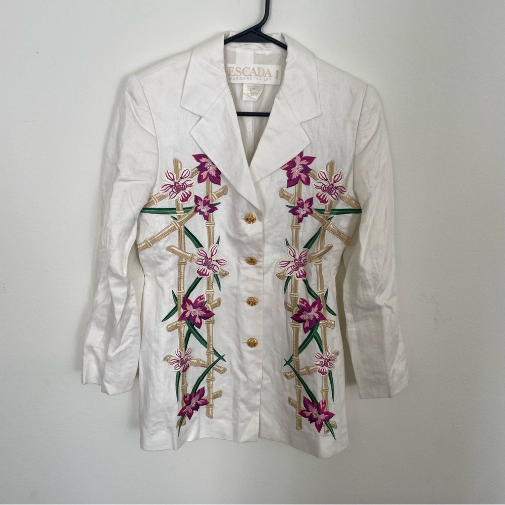 Escada Ivory Linen Embroidered Bamboo and Flower Blazer